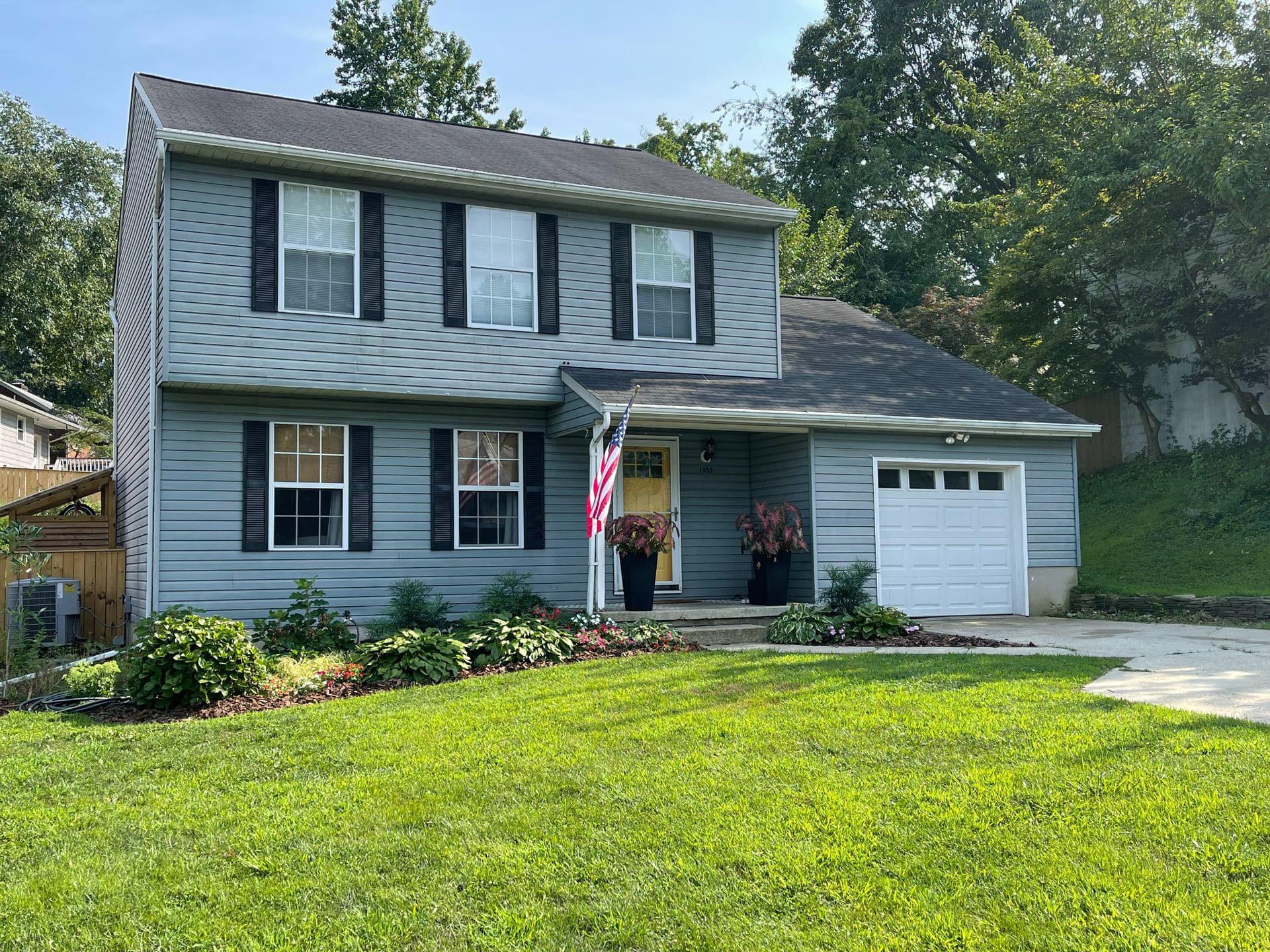 1055 Sun Valley Drive photo 1