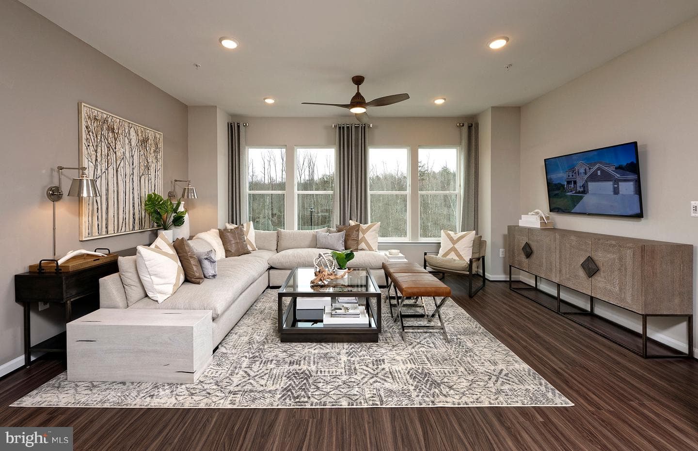 171 Waterleaf Drive photo 1