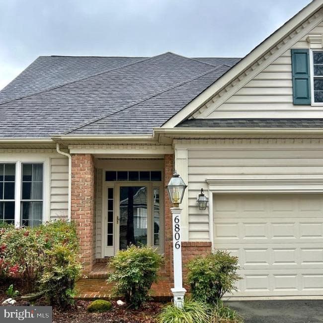 6806 Crofton Colony Court photo 1
