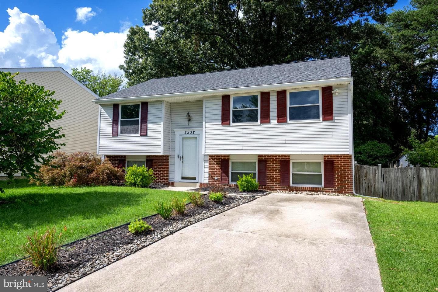 2932 Crystal Palace Lane photo 1