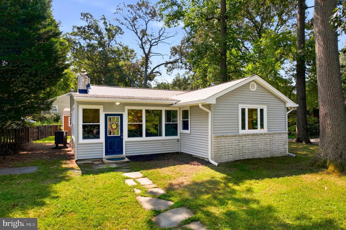 790 Rolling View Drive photo 1