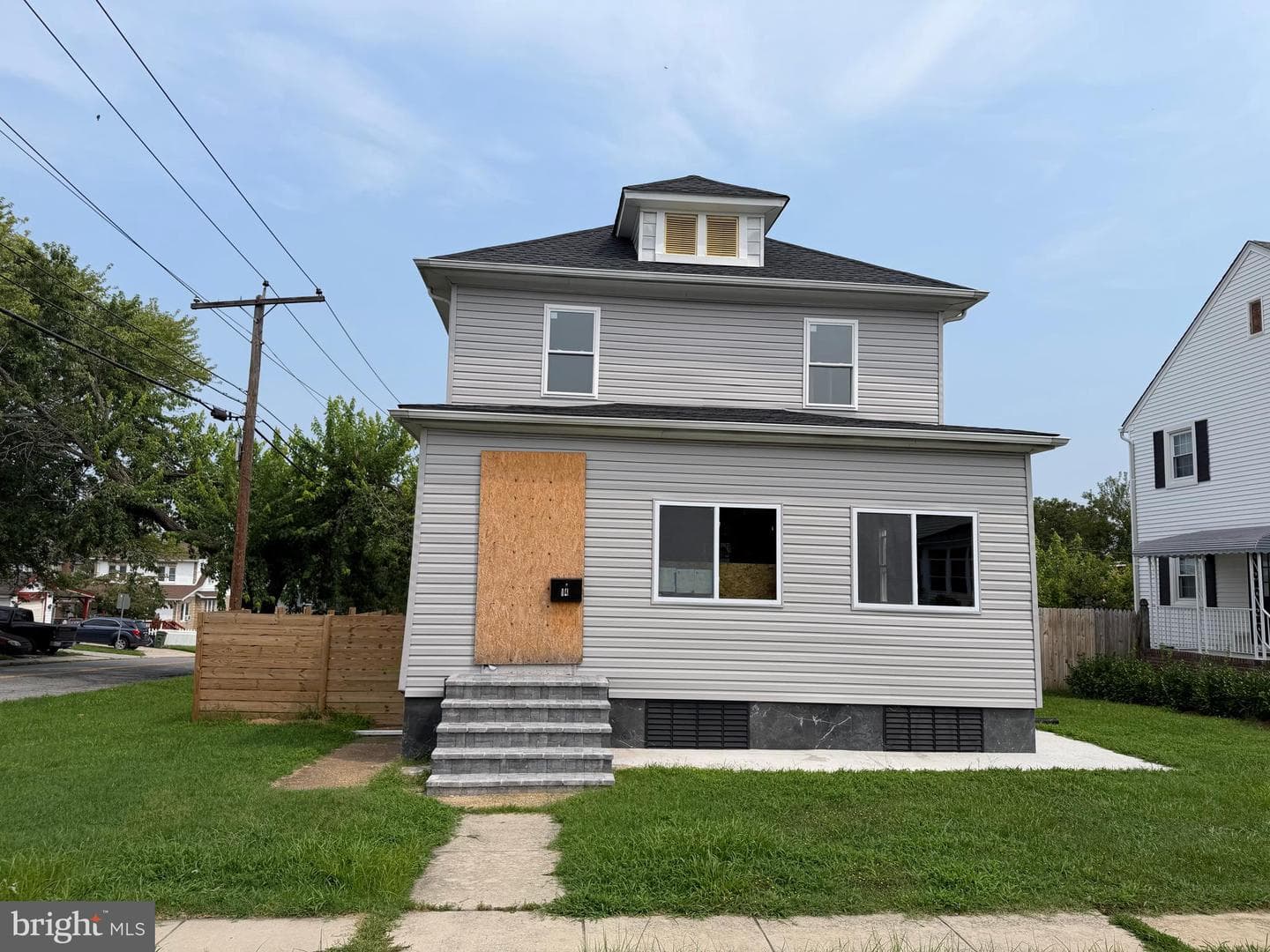 14 3rd Avenue photo 1