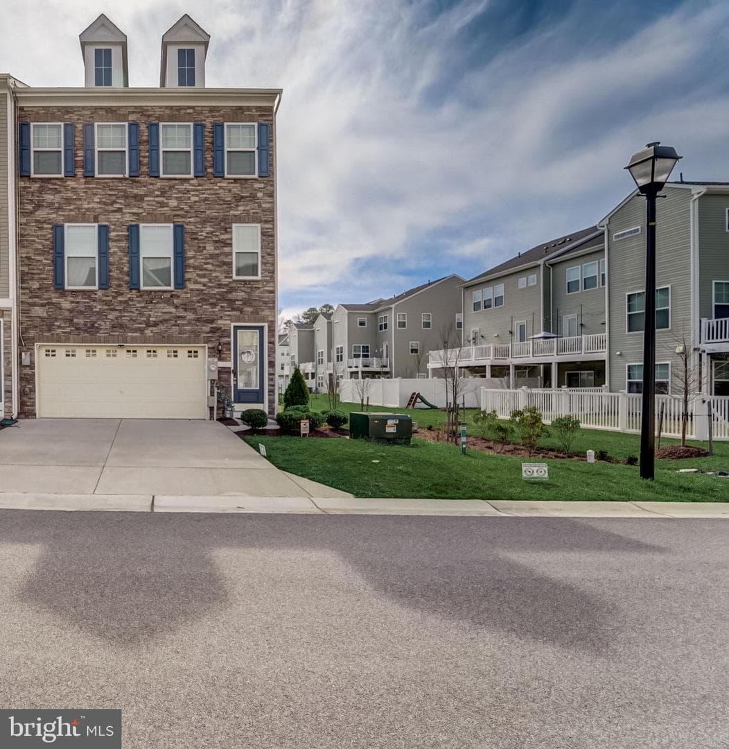8382 Amber Beacon Circle photo 1
