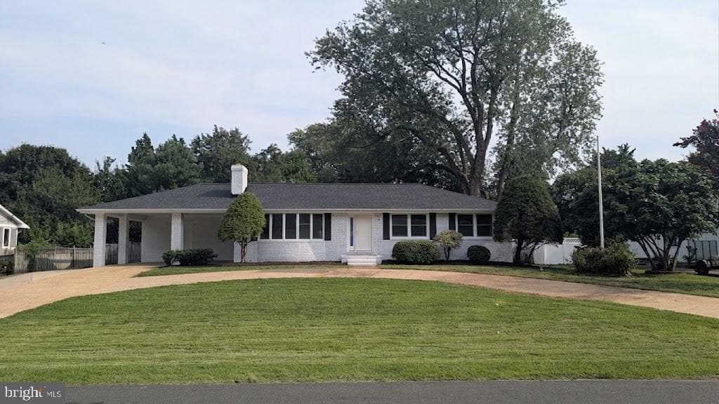 109 Sunset Drive photo 1