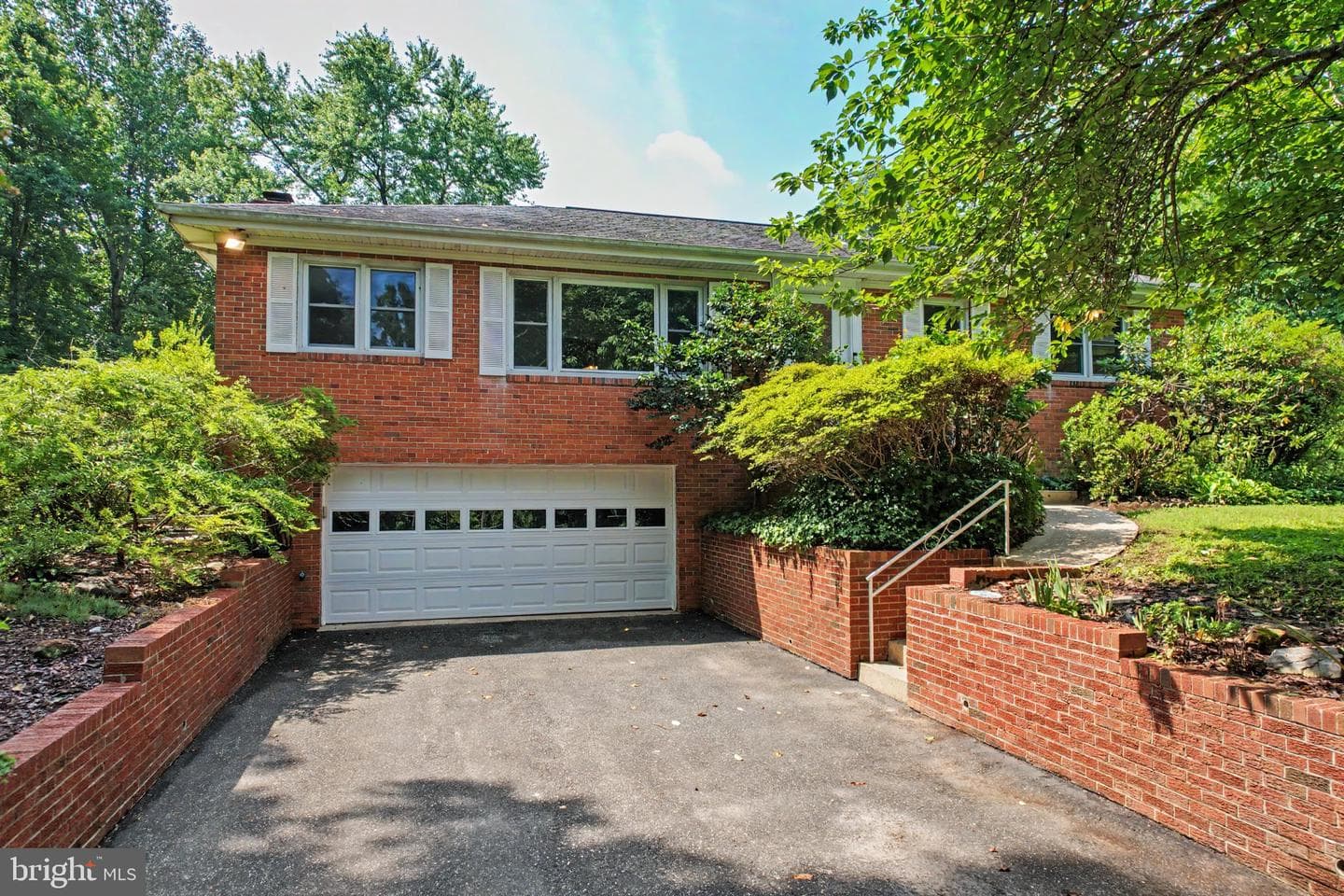6303 Mallard Lane photo 1