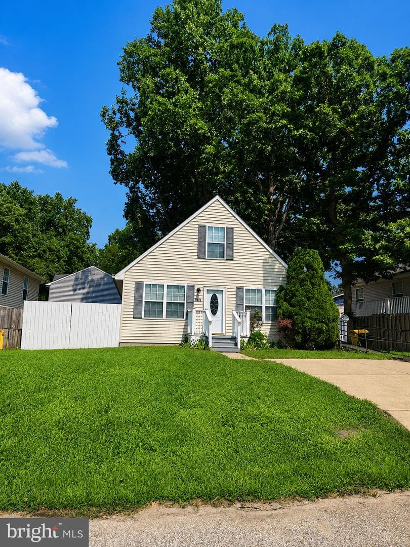 7819 Camp Road photo 1