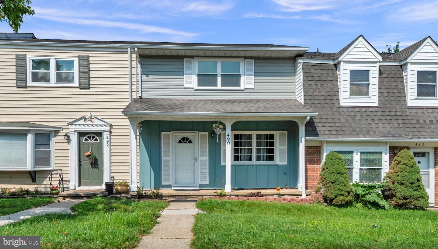 490 Worthington Road photo 1