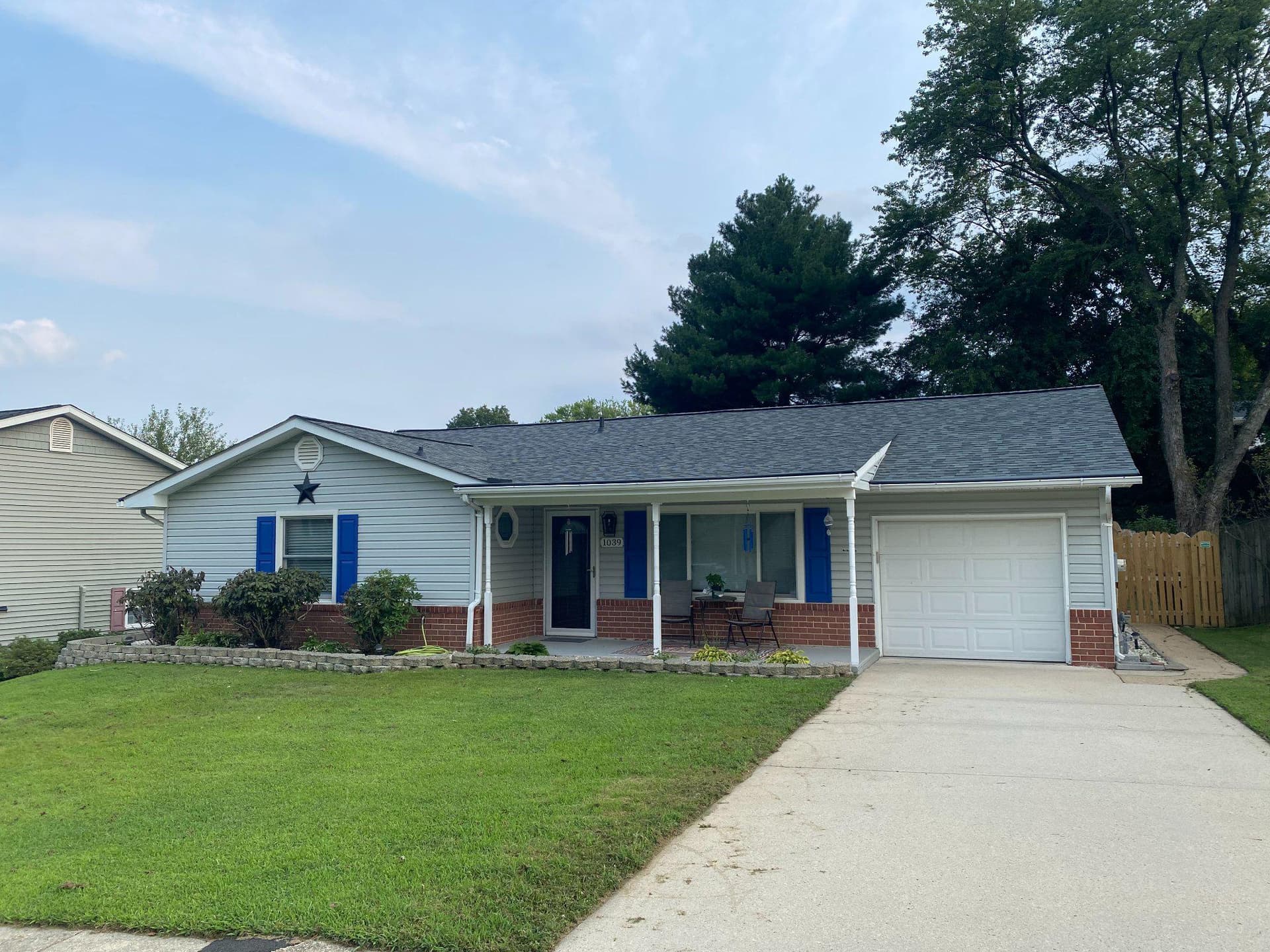 1039 Christmas Lane photo 1