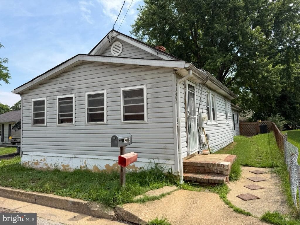 208 Parker Avenue photo 1