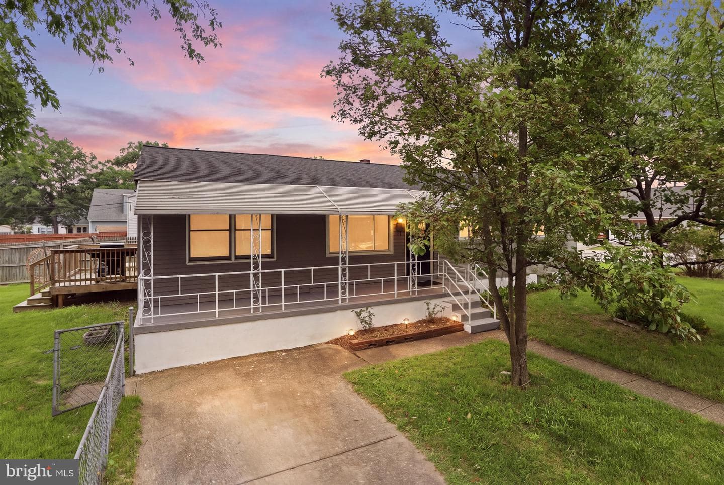 205 Hollywood Court photo 1
