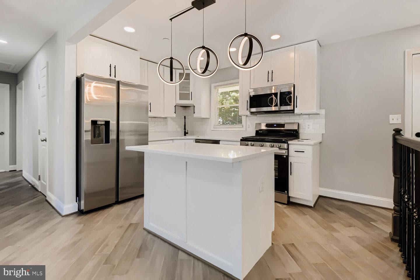 105 Rosecrest Drive photo 1