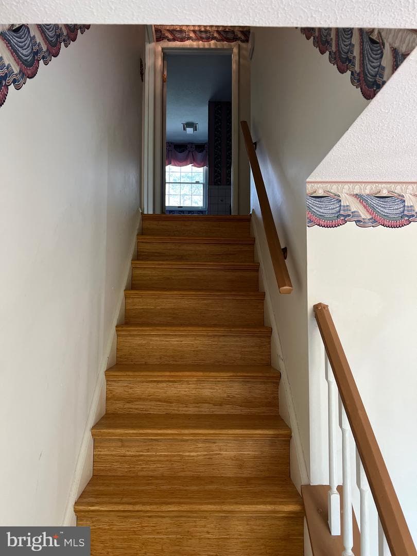 17702 Maniford Road SE photo 34
