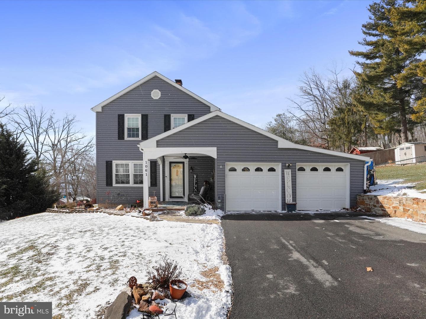 1061 Longwood Avenue photo 4