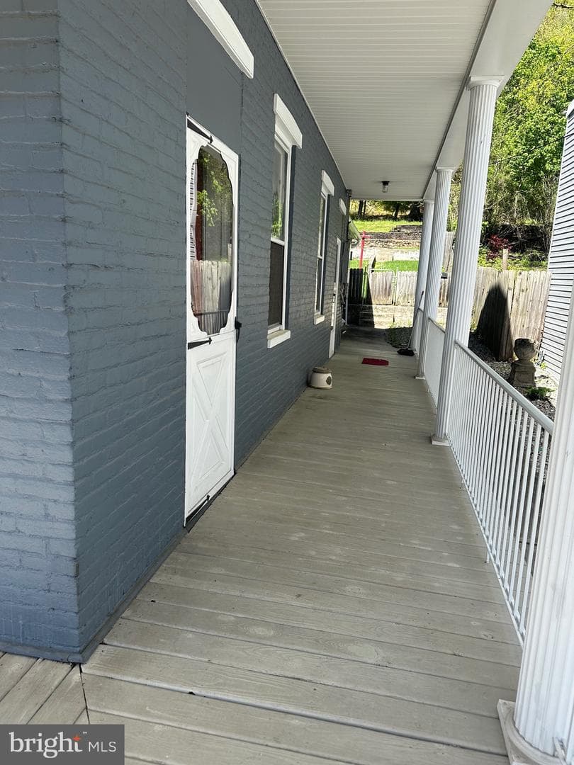 121 Independence Street photo 4