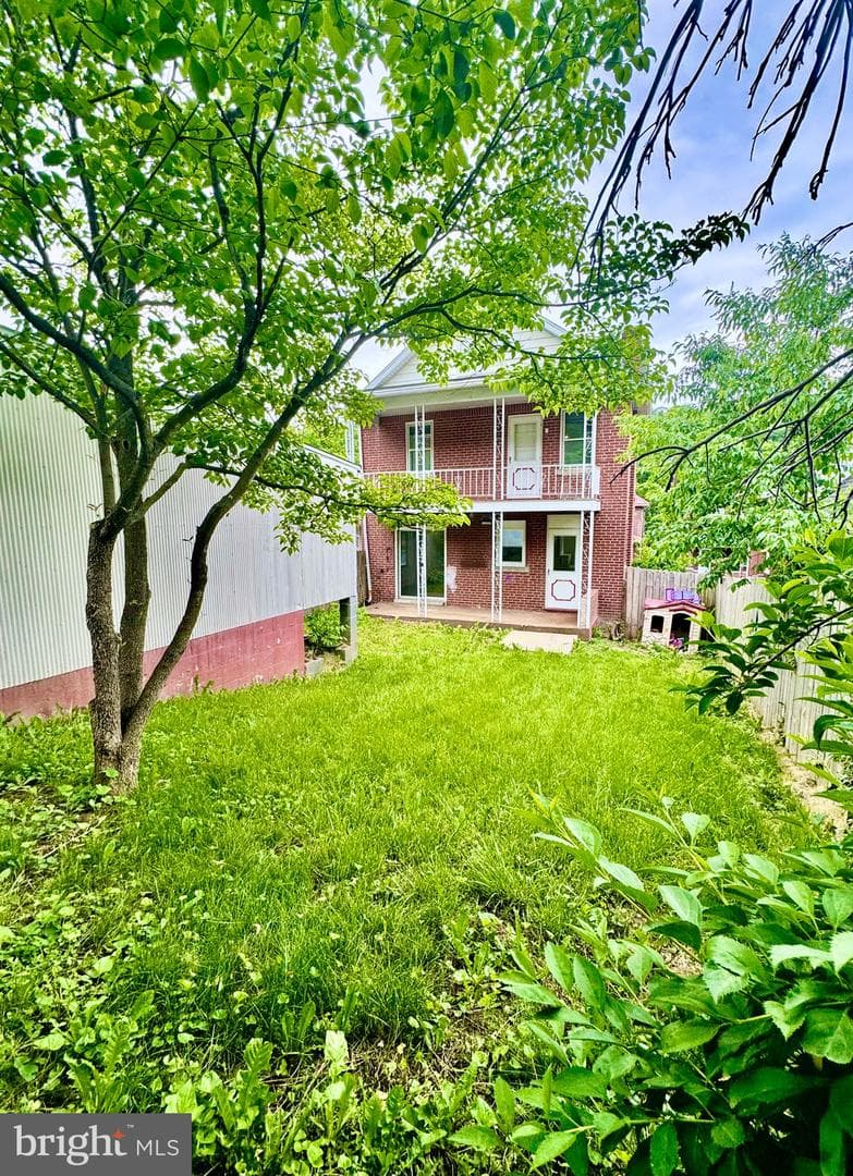 714 Lincoln Street photo 17