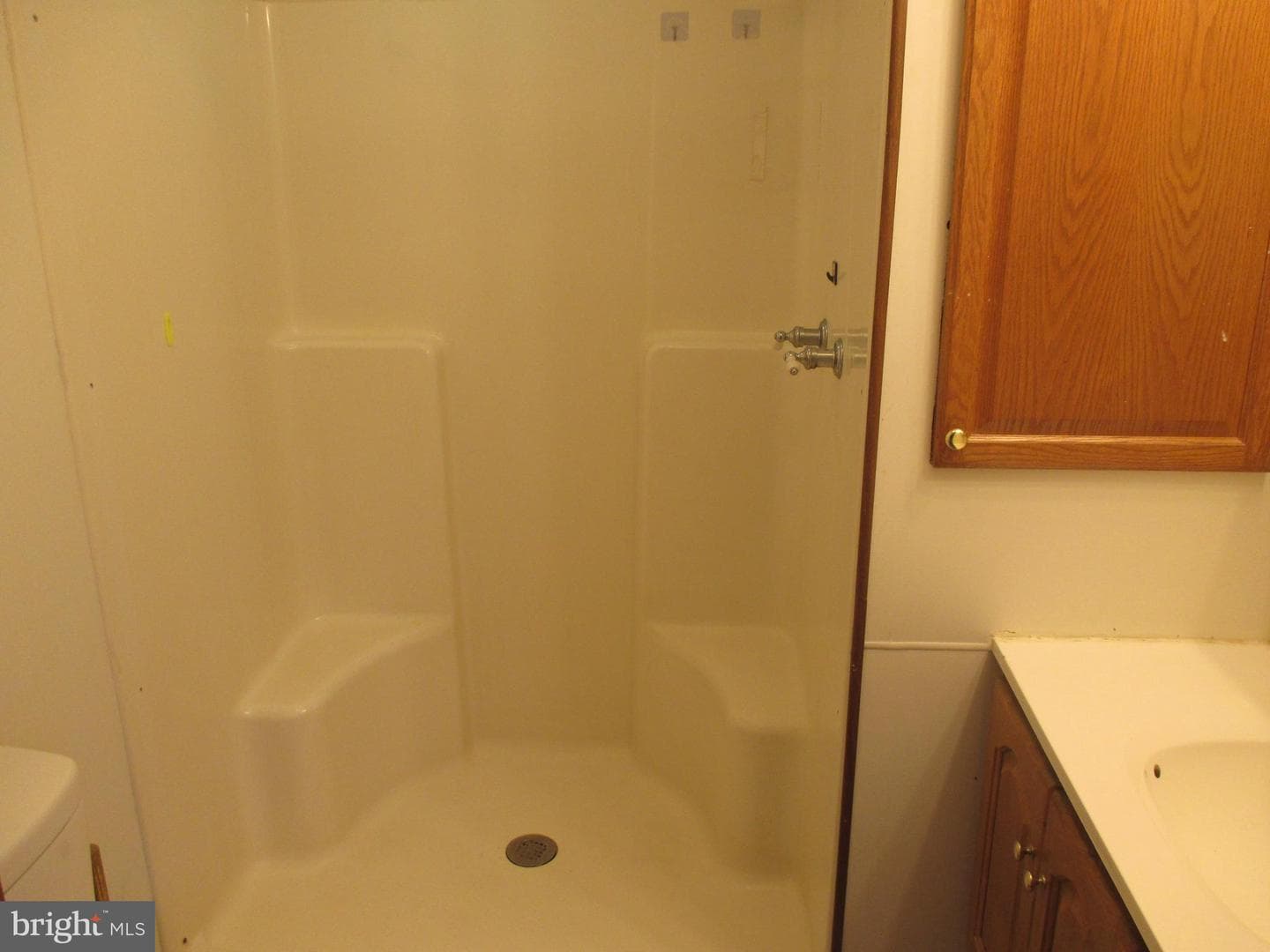 210 E Reynolds Street photo 15