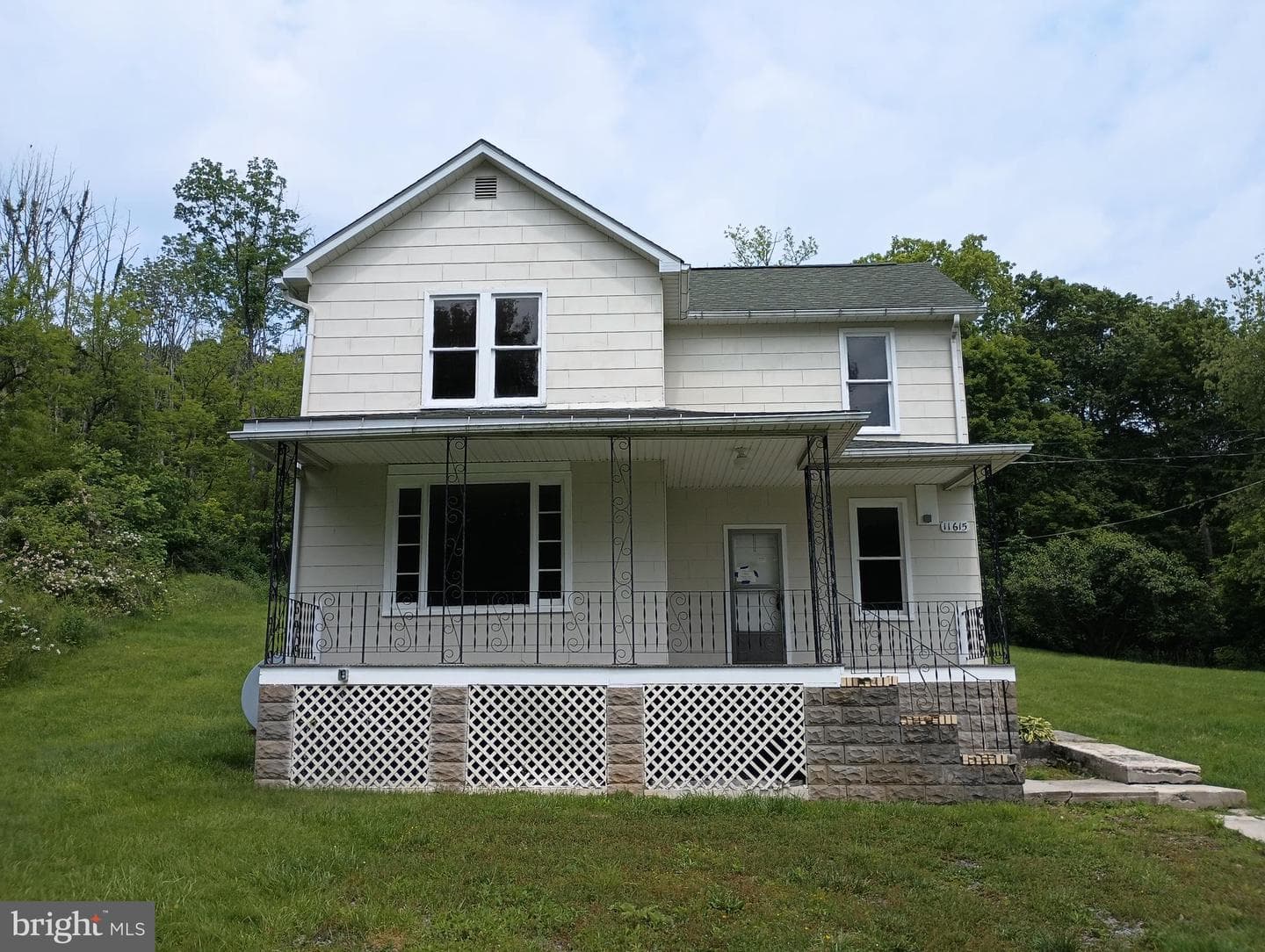 11615 Hoffman Hollow Road SW photo 1