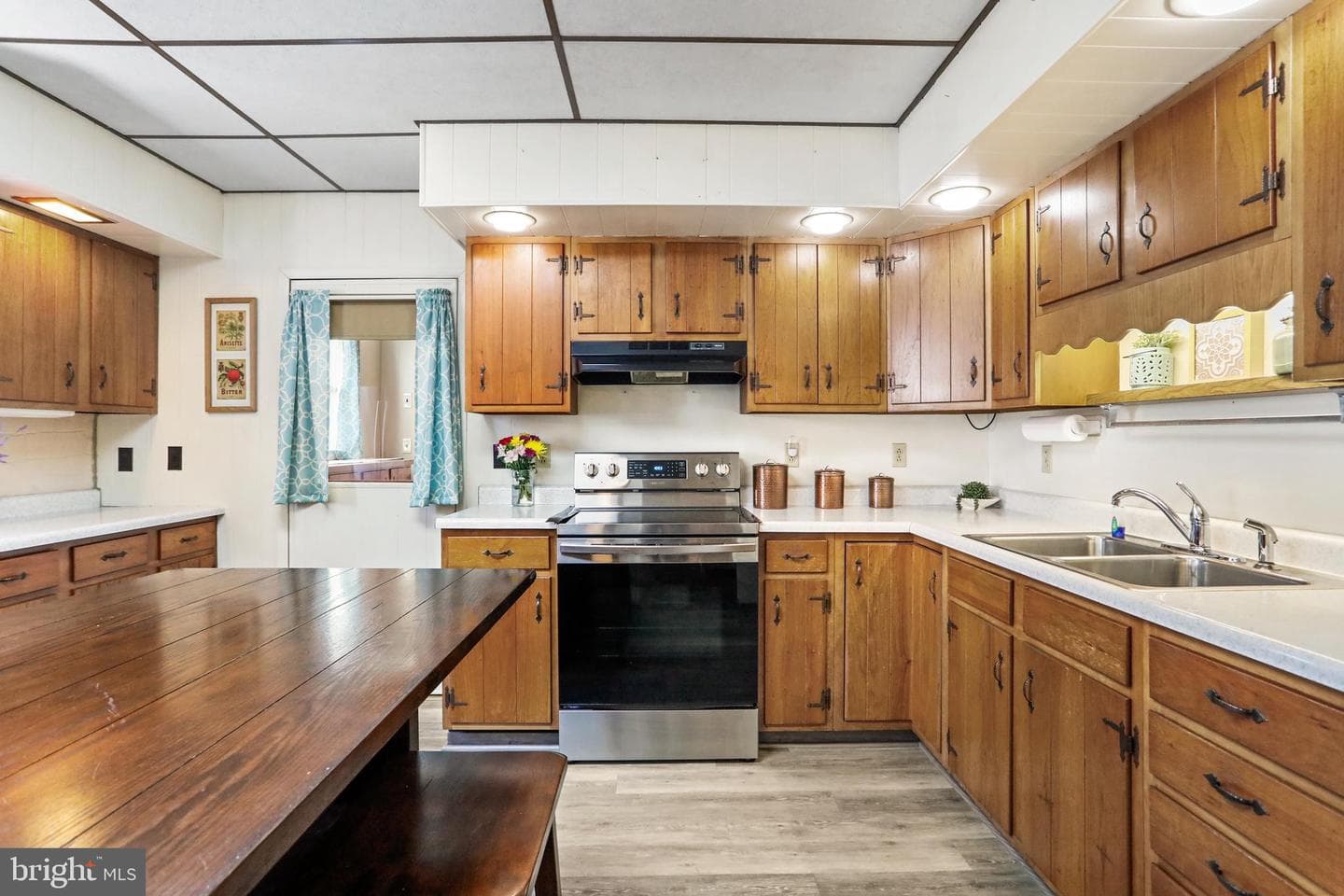 114 Grand Avenue photo 8