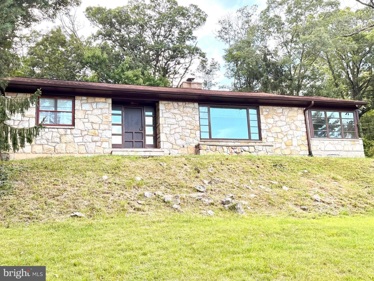 1027 Braddock Road photo 3