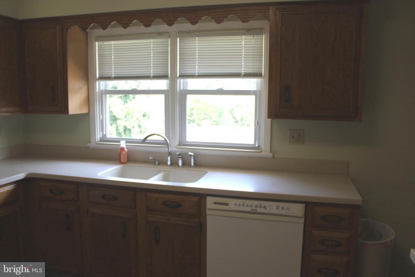 17 Richard Way photo 22