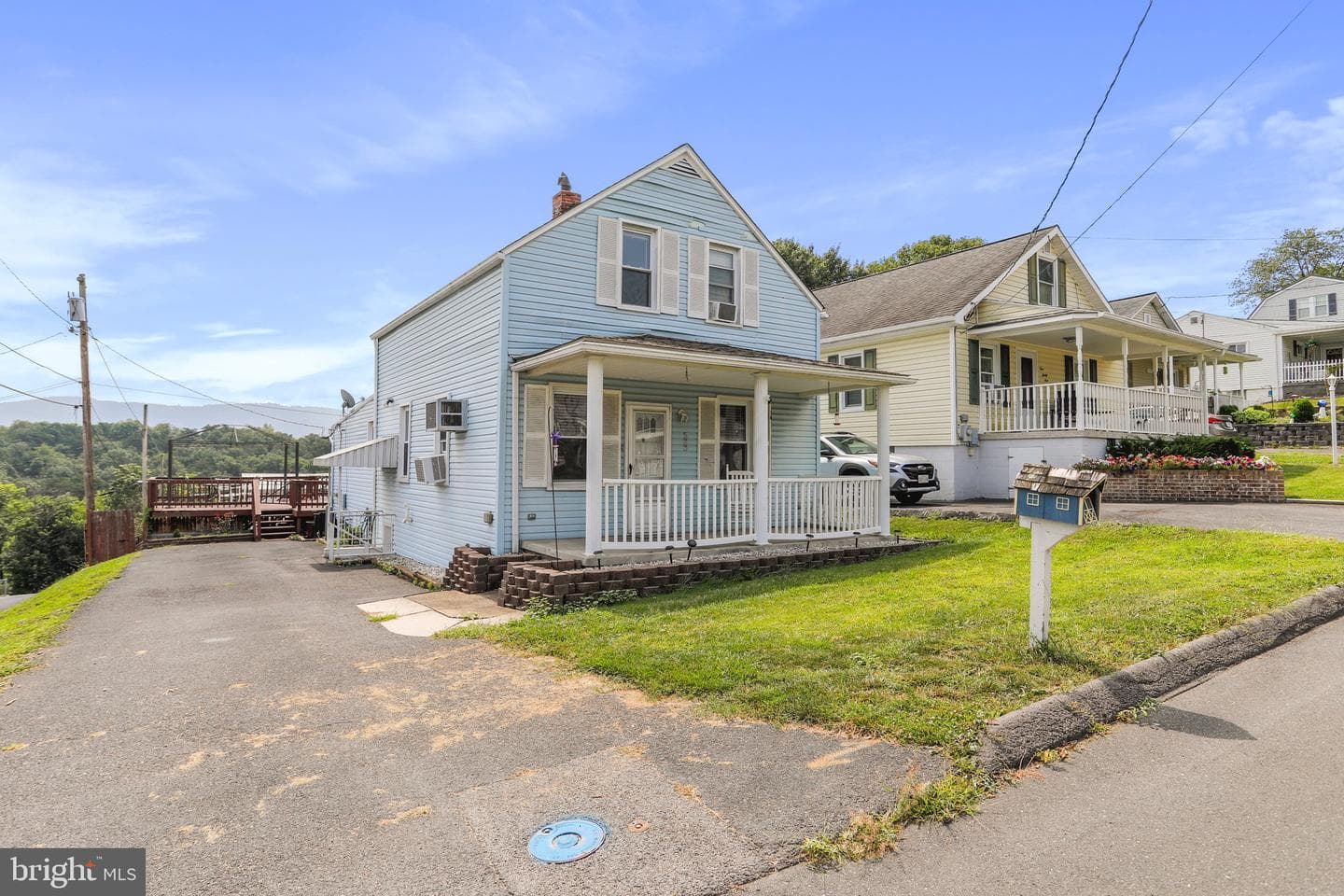 533 Fort Avenue photo 16