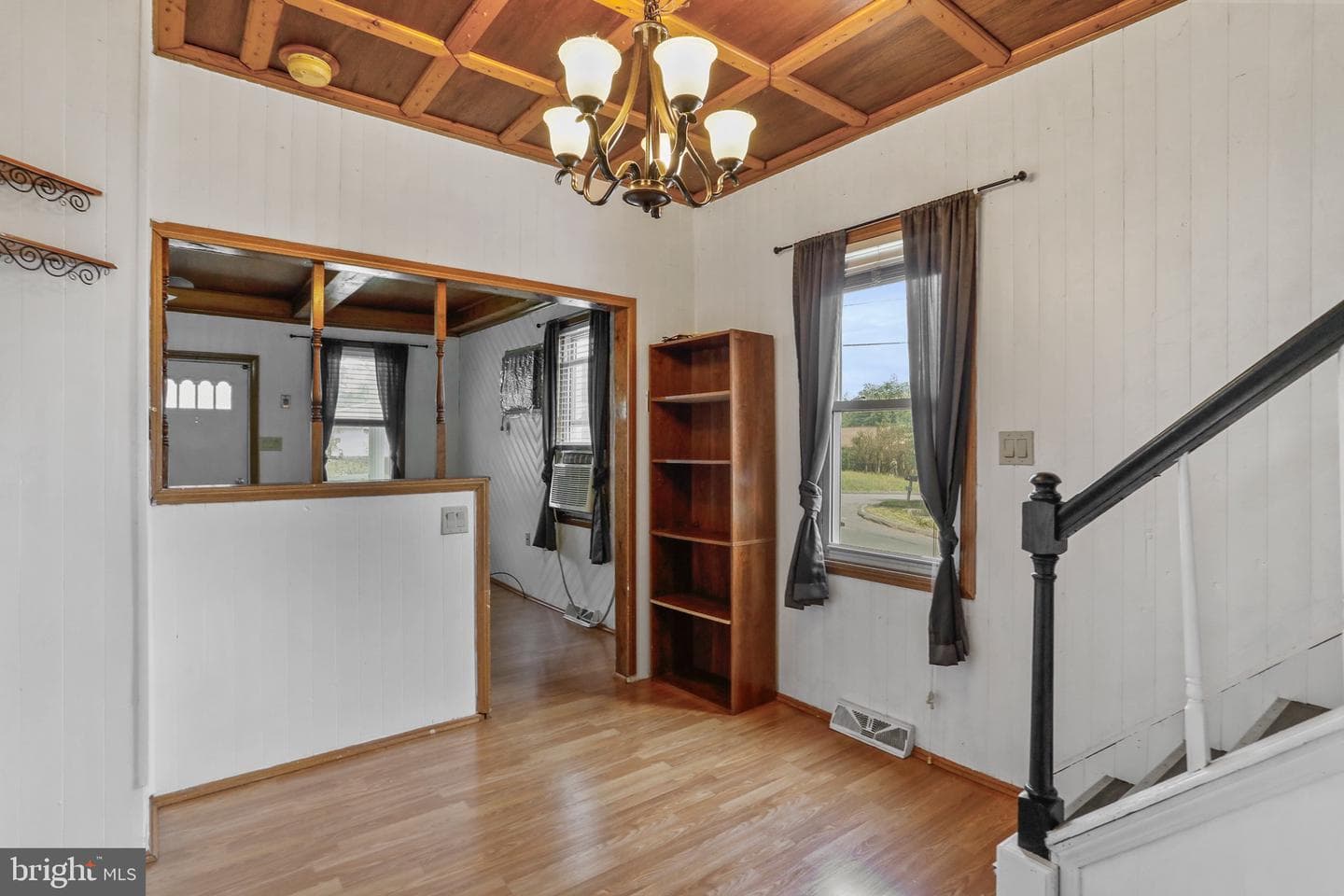 533 Fort Avenue photo 9