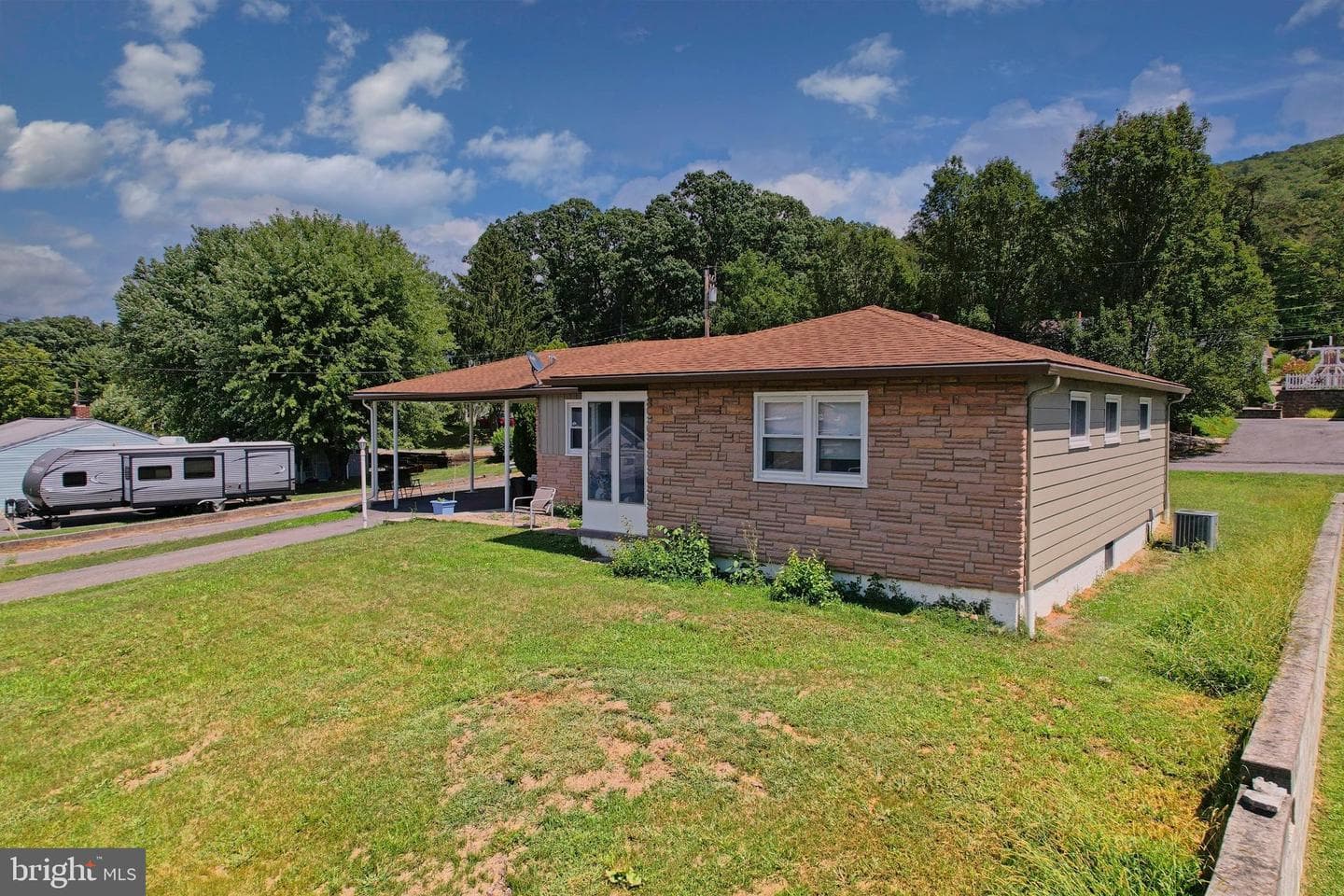 14 Clubhouse Road photo 10