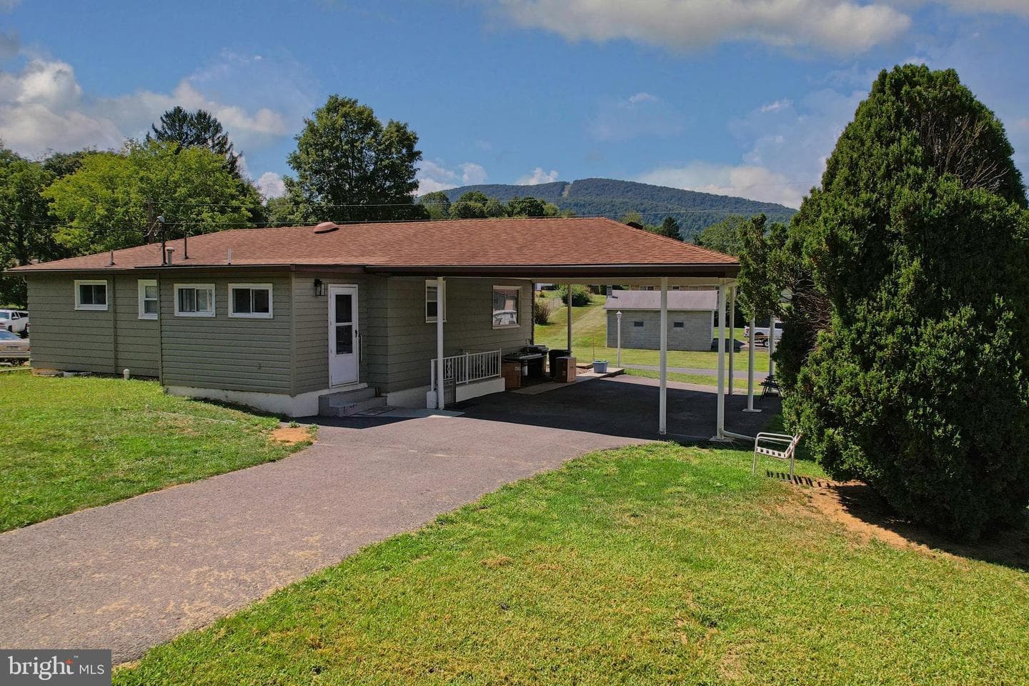 14 Clubhouse Road photo 17