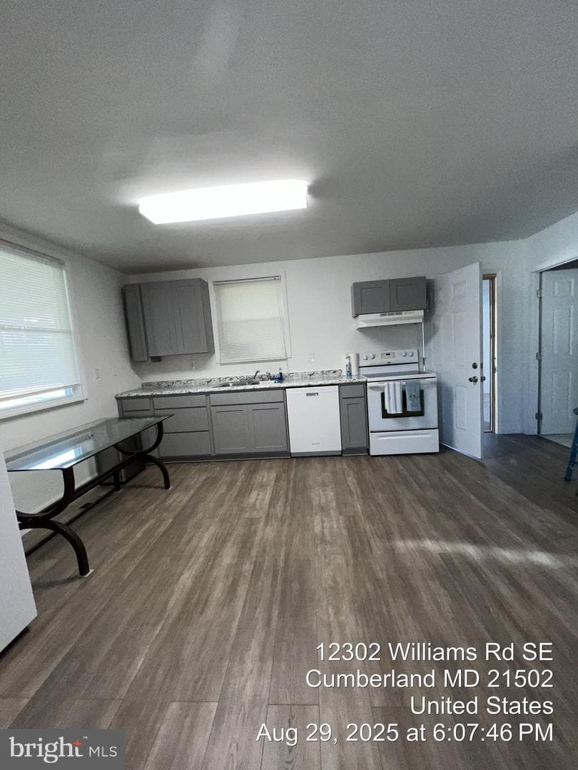 12302 Williams Road SE photo 18