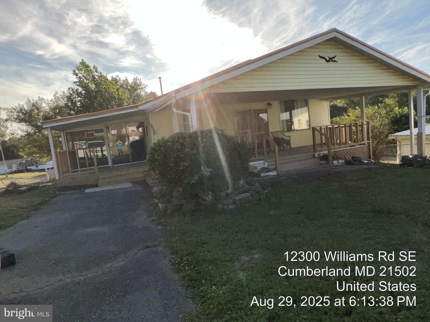 12302 Williams Road SE photo 3