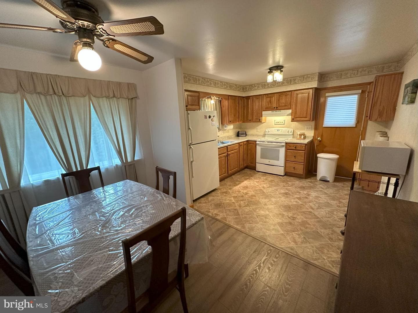 809 Valley View Drive photo 10