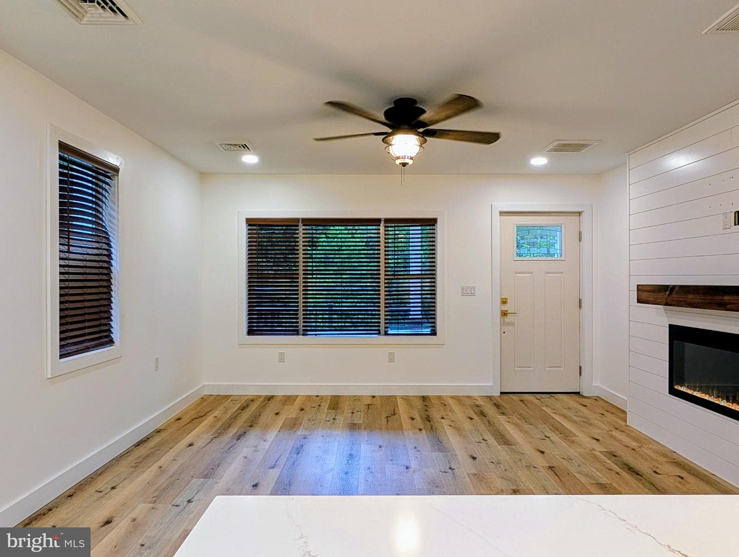 13512 Black Valley Road NE photo 5