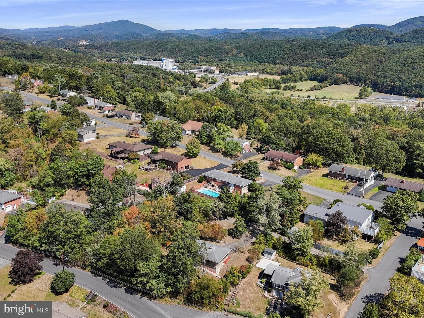 810 Winifred Road photo 44