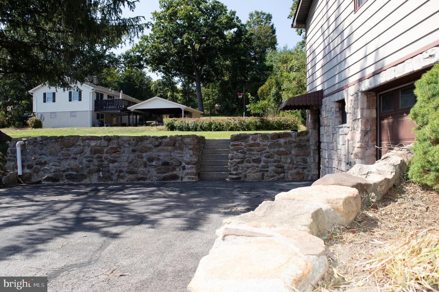 12713 Winchester photo 11
