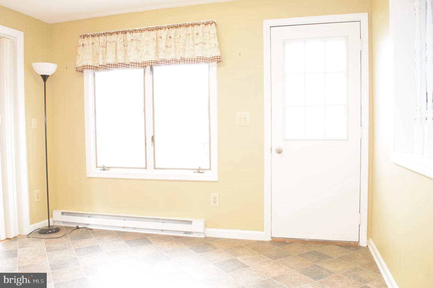 12713 Winchester photo 24