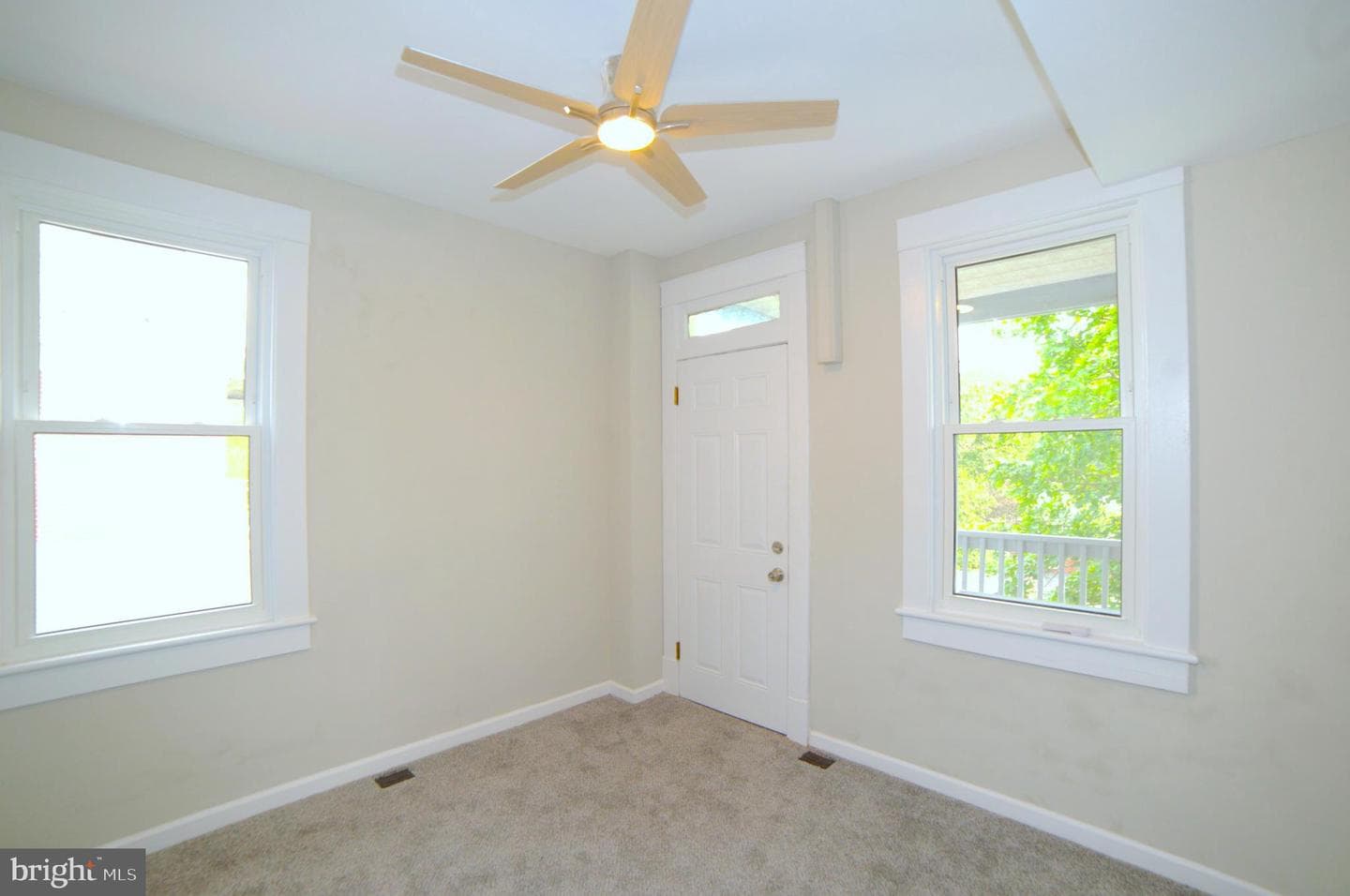 703 Bedford St photo 15