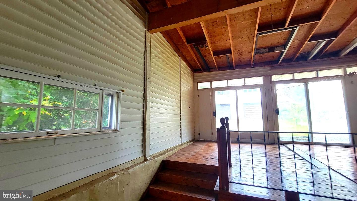 1073 National Highway photo 26
