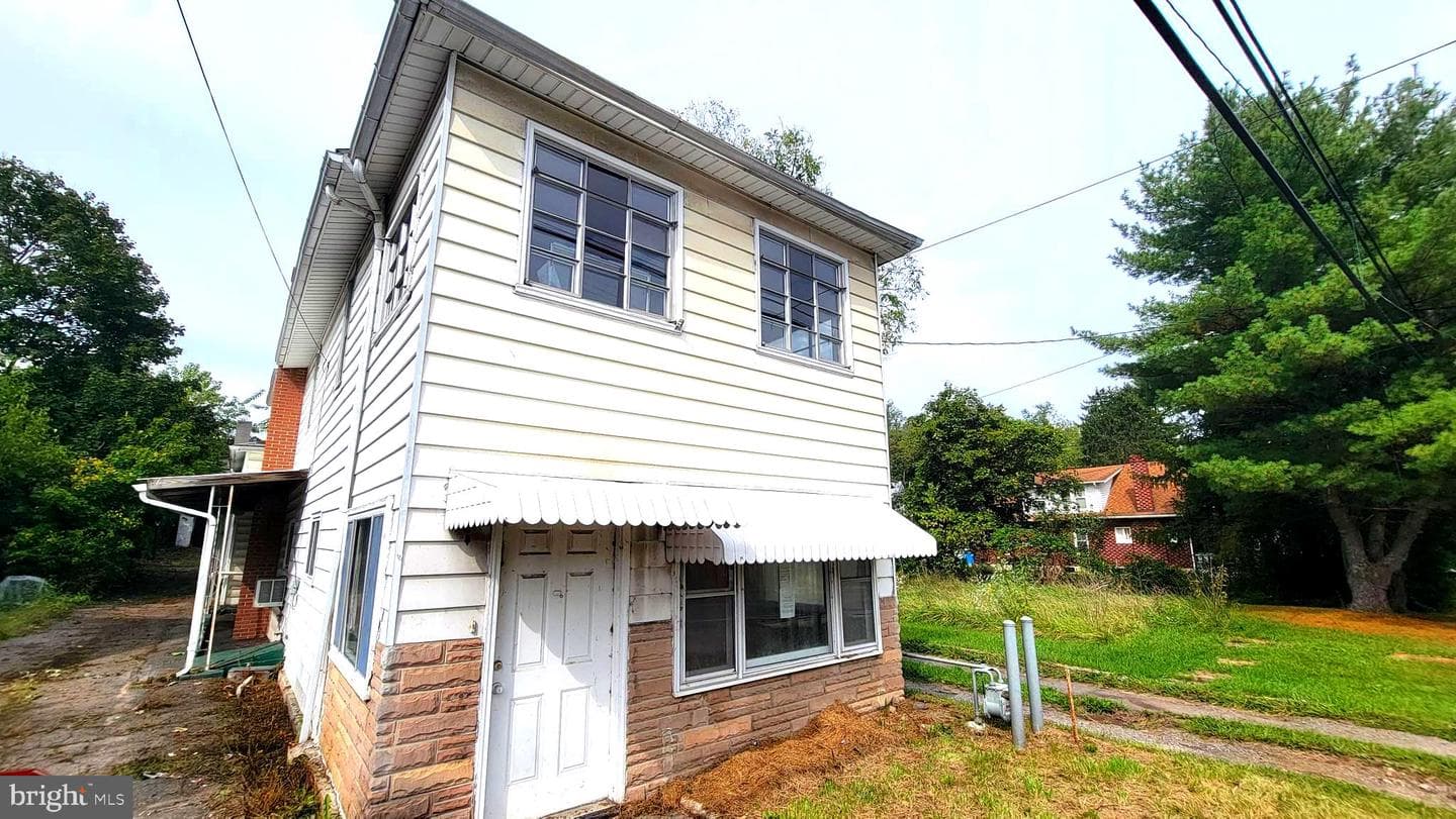 1073 National Highway photo 3