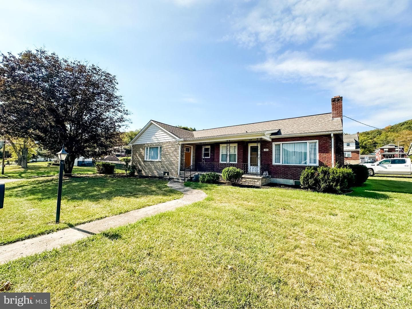 12601 Bowling Street photo 2