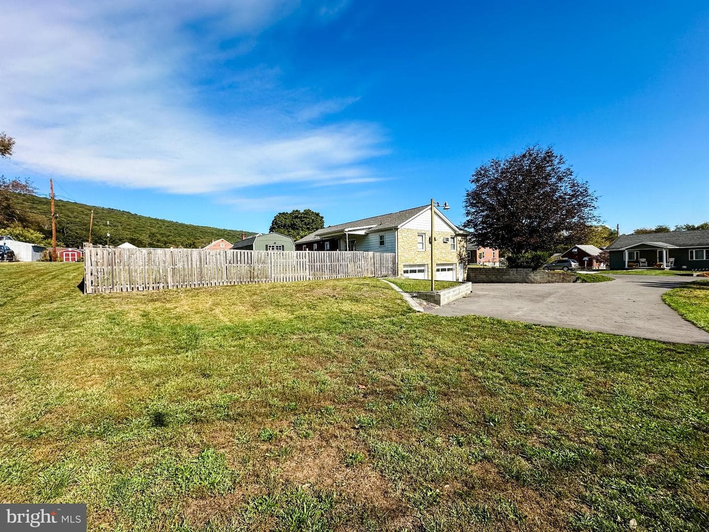 12601 Bowling Street photo 33