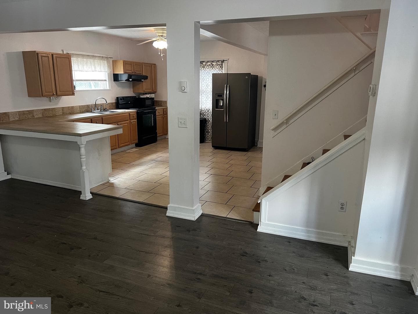 865 Gephart Drive photo 8