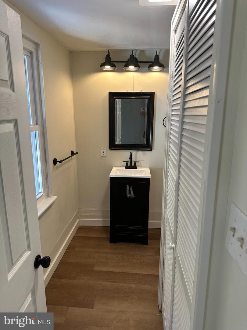 730 Baker St photo 49
