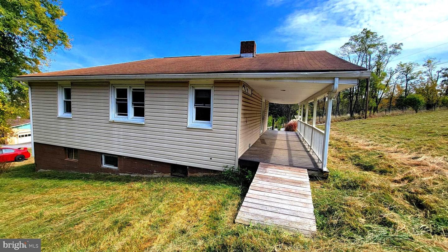 12809 Walsh Rd NW photo 9