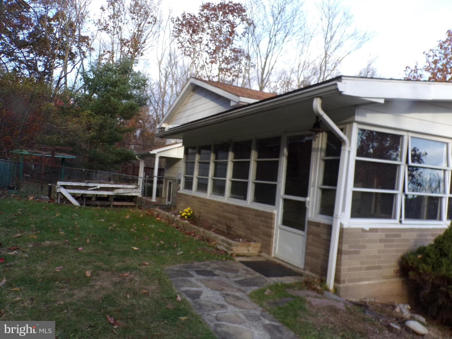 10331 Greenwood Street photo 3