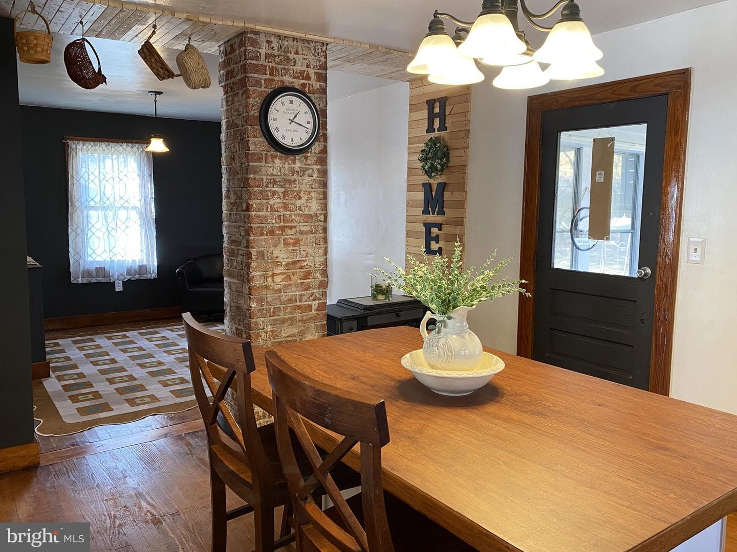 1012 Kent Avenue photo 6