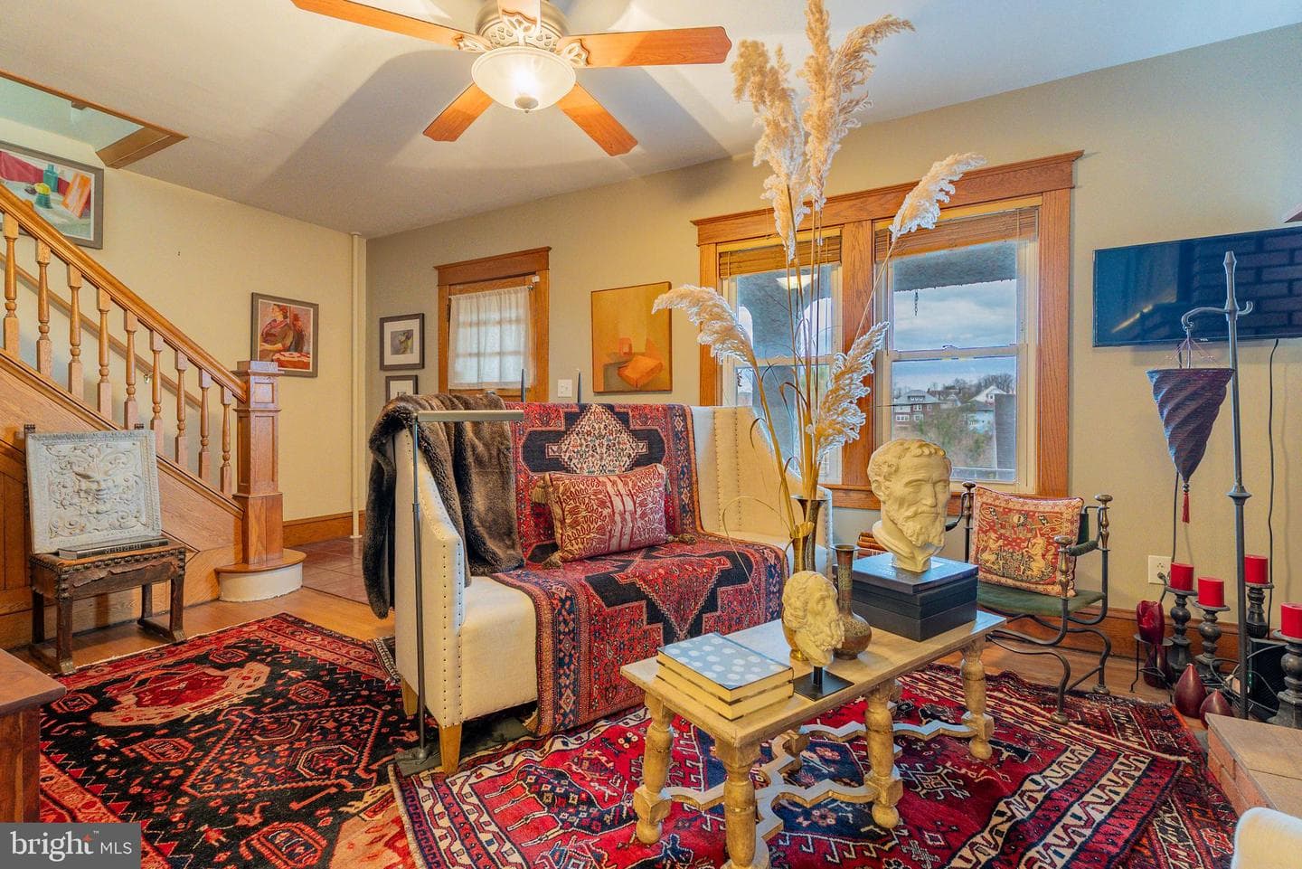 775 Macdonald Ter photo 12
