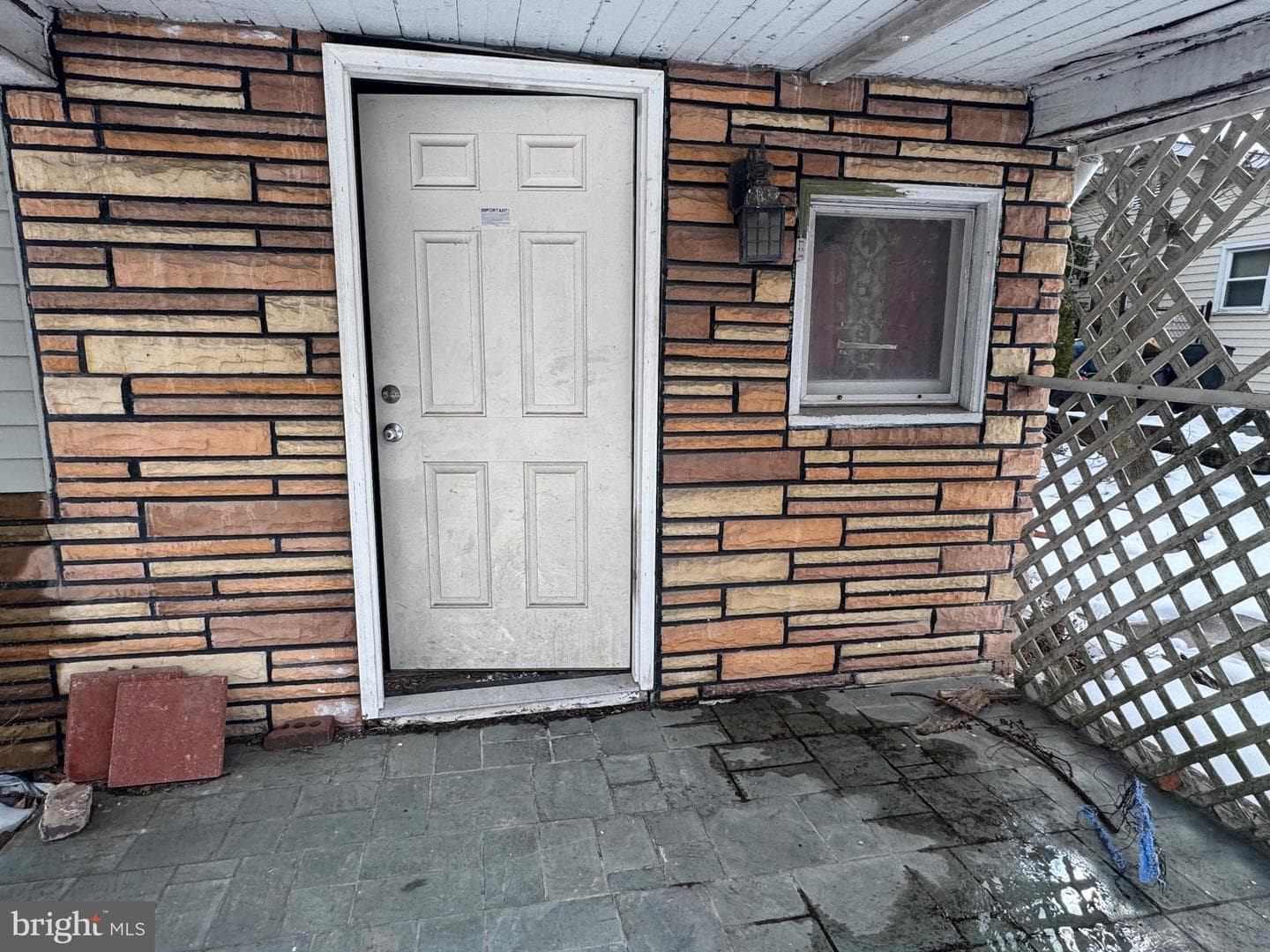 613 Williams Street photo 3