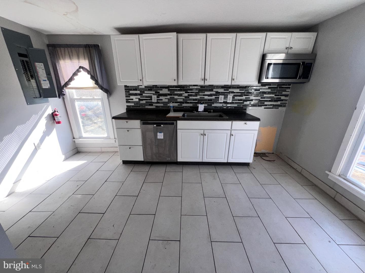 124 S Water Street photo 5