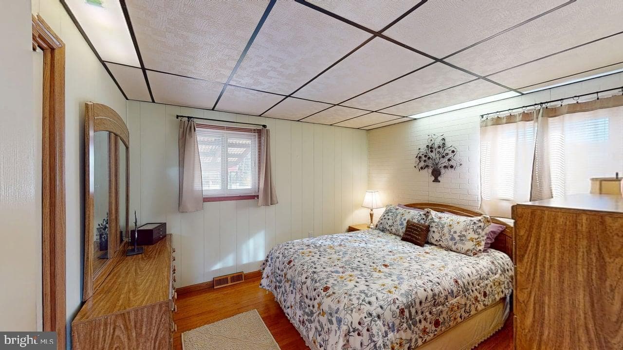 216 Mckinley Street photo 18