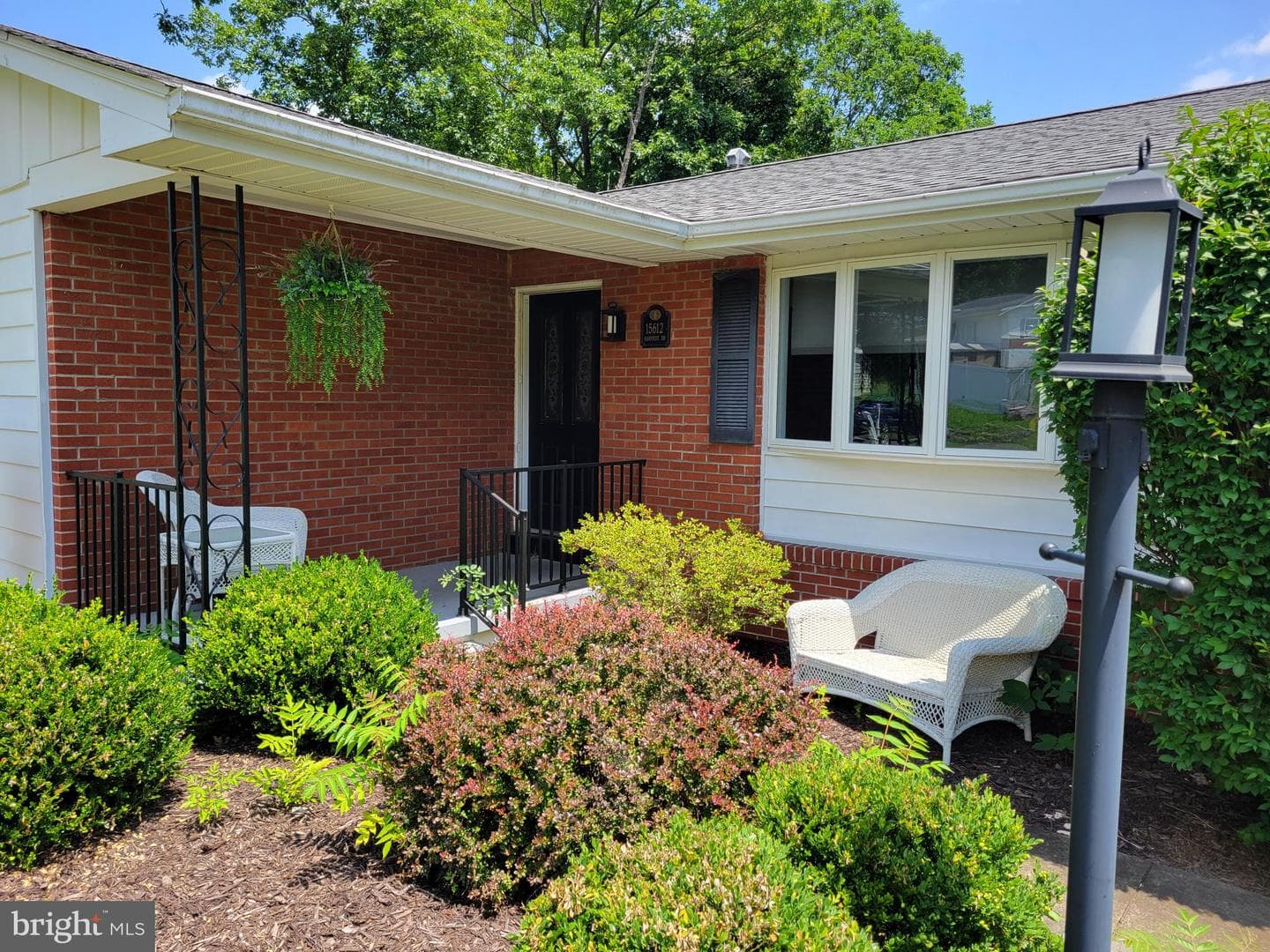 15612 Harvest Drive SW photo 3